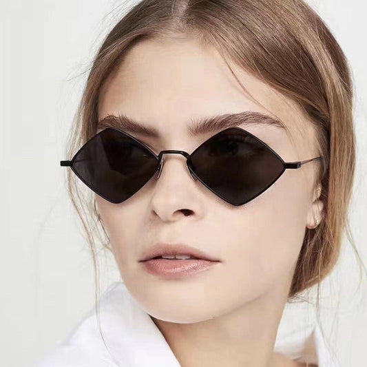 Retro Style Diamond Sunglasses Sunglasses