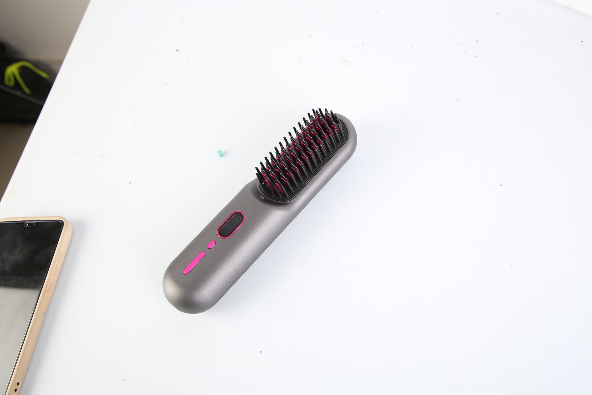 1Pc Cordless Negative Ion Hair Straightener Brush Rechargeable Mini Styling Comb