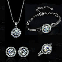 women's jewelry set includes earrings and a collar made from alloy