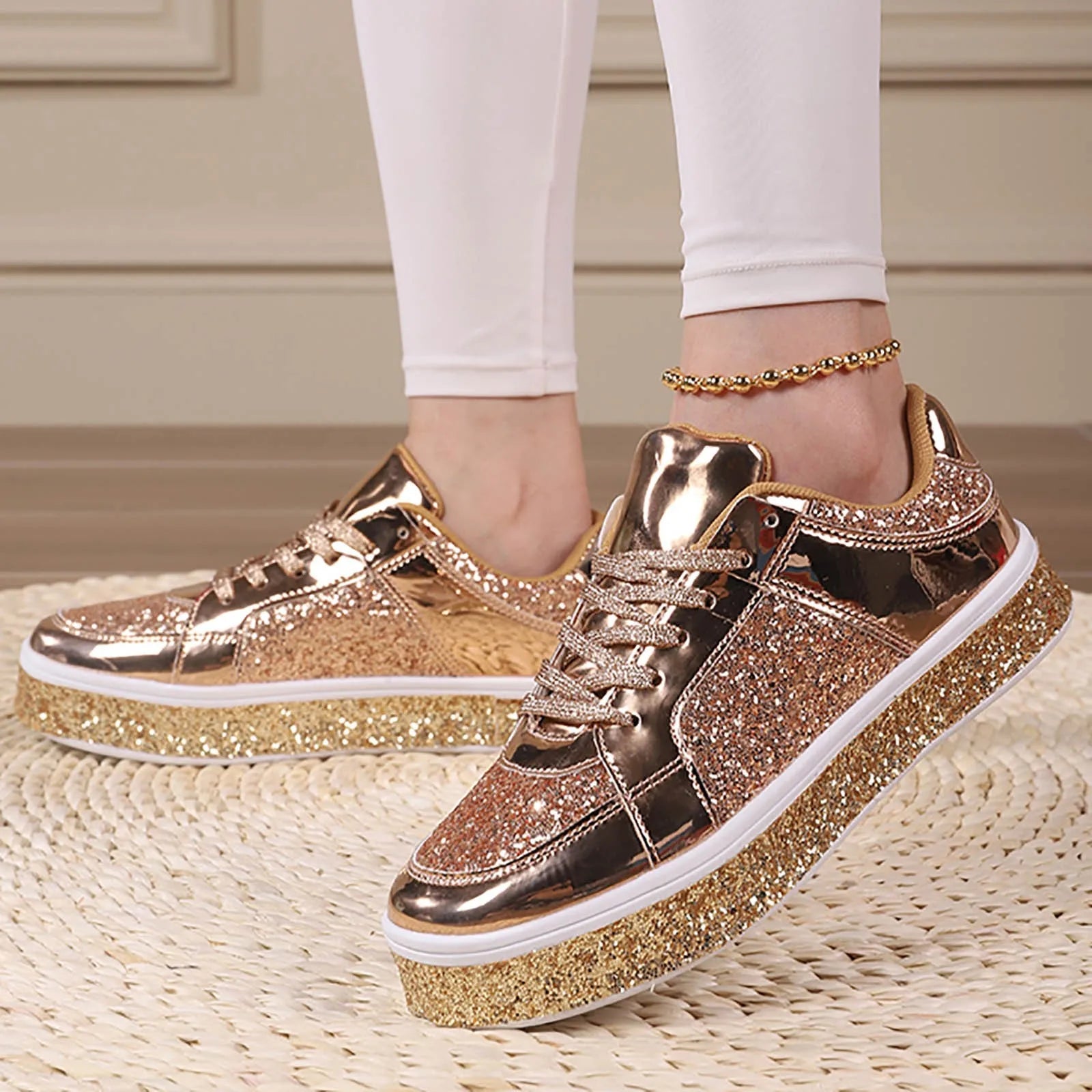 Fashion Breathable Lace - Up Casual Sneakers Women'S Leather Platform Casual Shoes Bright Top Fashion Low Top кроссовки женские - Chic Cart