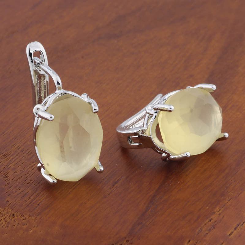 Romantic Retro 1014 Oval European And American Ear Clip