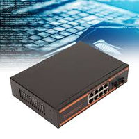 KeepLiNK 10 端口千兆以太网交换机，带 8 个 PoE 端口和 2 个以太网 RJ45 铜上行链路即插即用